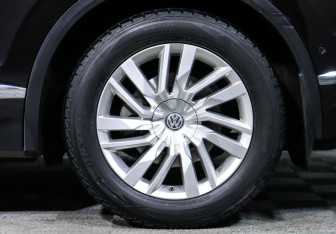 Подержанный автомобиль Volkswagen Touareg 2018 года (5 фото)