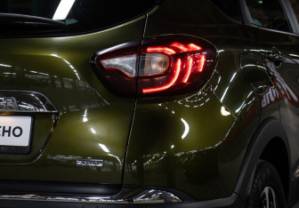 Подержанный автомобиль Renault Kaptur 2017 года (23 фото)