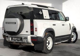 Подержанный автомобиль Land Rover Defender Suv 2021 года (5 фото)