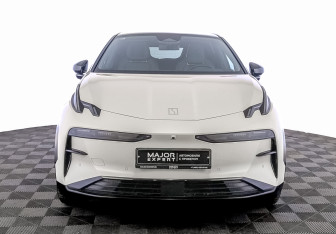 Подержанный автомобиль Zeekr X 2023 года (2 фото)