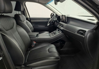 Подержанный автомобиль Hyundai Palisade 2021 года (10 фото)
