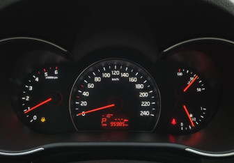 Подержанный автомобиль Kia Sorento 2018 года (13 фото)