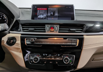 Подержанный автомобиль BMW X2 2021 года (27 фото)