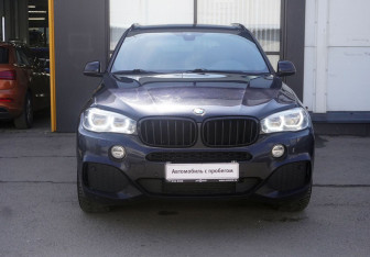 Подержанный автомобиль BMW X5 2018 года (2 фото)