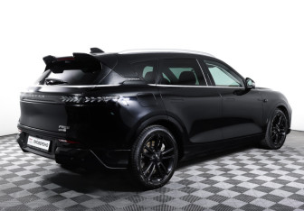 Подержанный автомобиль Voyah Free 2023 года (5 фото)