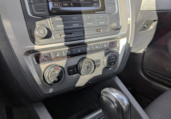 Подержанный автомобиль Volkswagen Jetta Sedan 2016 года (25 фото)