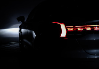 Подержанный автомобиль Zeekr 001 2023 года (28 фото)