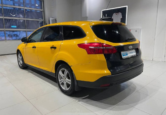 Подержанный автомобиль Ford Focus Wagon 2016 года (6 фото)