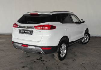 Подержанный автомобиль Geely Atlas 2018 года (6 фото)