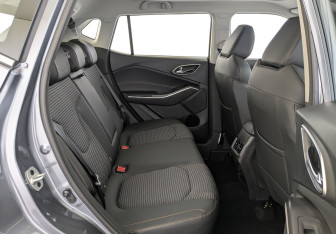 Новый Москвич 3 2025 (12 фото)