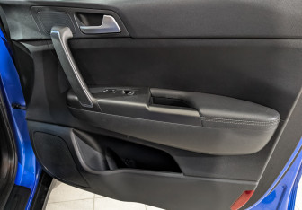 Подержанный автомобиль Kia Sportage 2019 года (25 фото)