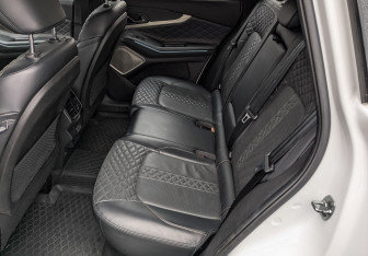 Подержанный автомобиль Exeed TXL 2022 года (17 фото)