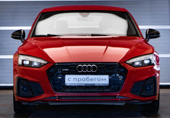 Подержанный автомобиль Audi A5 Liftback 2022 года (2 фото)