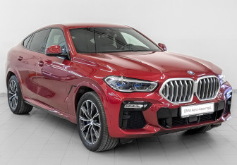 Подержанный автомобиль BMW X6 2020 года (3 фото)