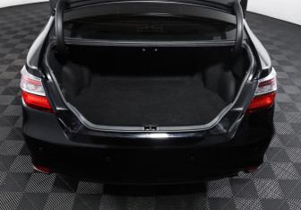 Подержанный автомобиль Toyota Camry Sedan 2015 года (10 фото)