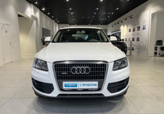 Подержанный автомобиль Audi Q5 2011 года (2 фото)