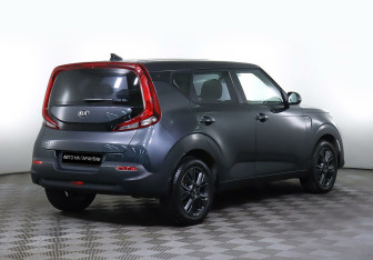 Подержанный автомобиль Kia Soul 2021 года (5 фото)