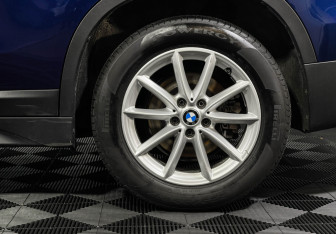 Подержанный автомобиль BMW X1 2019 года (8 фото)