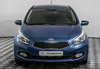Подержанный автомобиль Kia Ceed Hatchback 2014 года (2 фото)