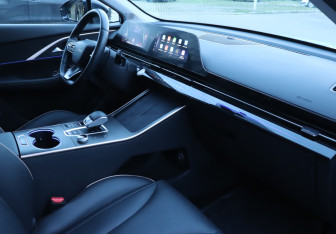 Подержанный автомобиль Omoda C5 2023 года (9 фото)