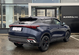 Подержанный автомобиль Omoda C5 2023 года (5 фото)