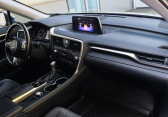 Подержанный автомобиль Lexus RX 2016 года (7 фото)