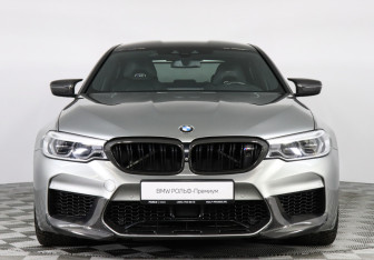 Подержанный автомобиль BMW M5 Sedan 2019 года (3 фото)