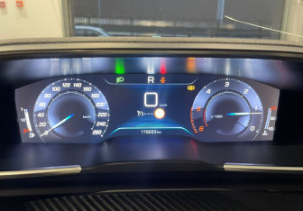 Подержанный автомобиль Peugeot 508 Wagon 2019 года (15 фото)