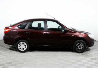 Подержанный автомобиль LADA (ВАЗ) Granta Sedan 2015 года (4 фото)