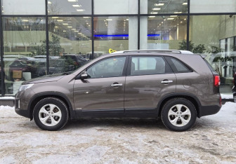 Подержанный автомобиль Kia Sorento 2018 года (5 фото)