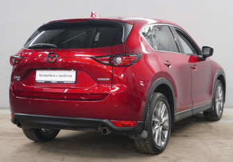 Подержанный автомобиль Mazda CX-5 2020 года (5 фото)