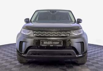 Подержанный автомобиль Land Rover Discovery 2017 года (2 фото)