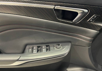 Подержанный автомобиль FAW Bestune T55 2023 года (19 фото)