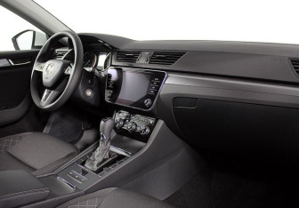 Новый Skoda Superb Liftback 2025 (5 фото)