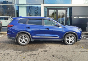 Подержанный автомобиль Chery Tiggo 8 Pro 2022 года (4 фото)