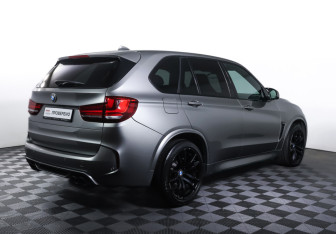Подержанный автомобиль BMW X5 M 2015 года (5 фото)