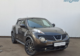 Подержанный автомобиль Nissan Juke 2013 года (3 фото)