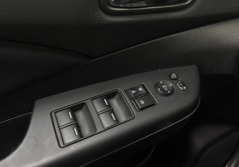 Подержанный автомобиль Honda CR-V 2014 года (21 фото)