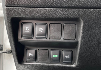 Подержанный автомобиль Nissan Qashqai 2014 года (15 фото)