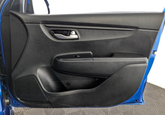 Подержанный автомобиль Kia Rio Hatchback 2020 года (23 фото)