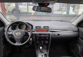 Подержанный автомобиль Mazda 3 Sedan 2008 года (11 фото)