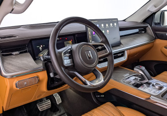 Подержанный автомобиль Tank 500 2023 года (15 фото)