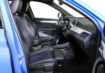 Подержанный автомобиль BMW X1 2020 года (11 фото)