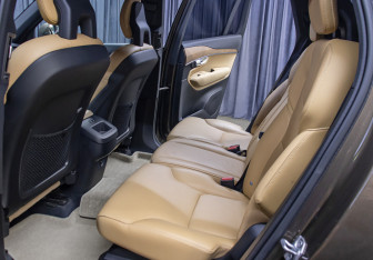 Подержанный автомобиль Volvo XC90 2017 года (12 фото)