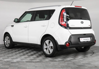 Подержанный автомобиль Kia Soul 2016 года (7 фото)