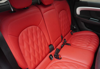 Подержанный автомобиль MINI Countryman 2020 года (13 фото)