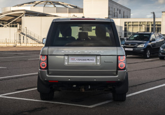 Подержанный автомобиль Land Rover Range Rover 2009 года (6 фото)