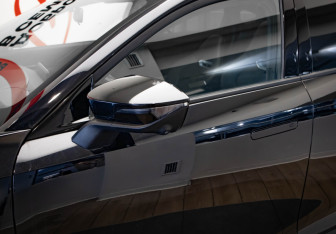 Подержанный автомобиль Changan UNI-V 2023 года (38 фото)