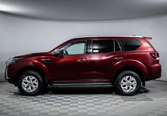 Подержанный автомобиль Nissan Xterra 2021 года (8 фото)