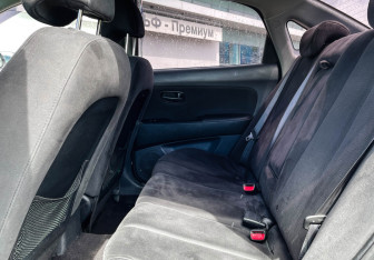 Подержанный автомобиль Hyundai Elantra Sedan 2009 года (10 фото)